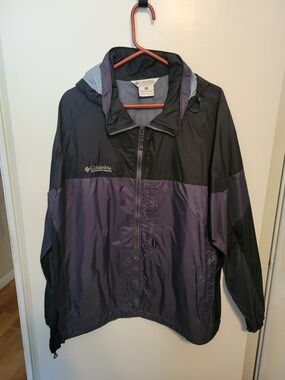 Columbia Two-Tone Hooded Windbreaker Jacket - Black & Gray
